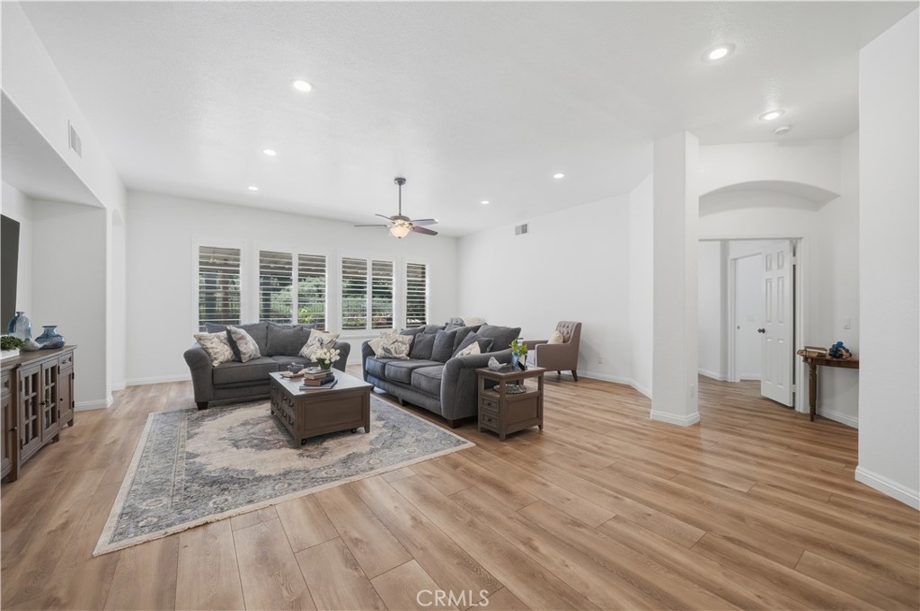 23553 bending oak ct