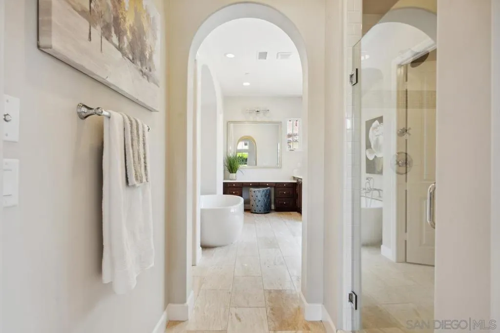 San Diego, California 92127, United States, 3 Bedrooms Bedrooms, ,4 BathroomsBathrooms,Residential,Active,174803