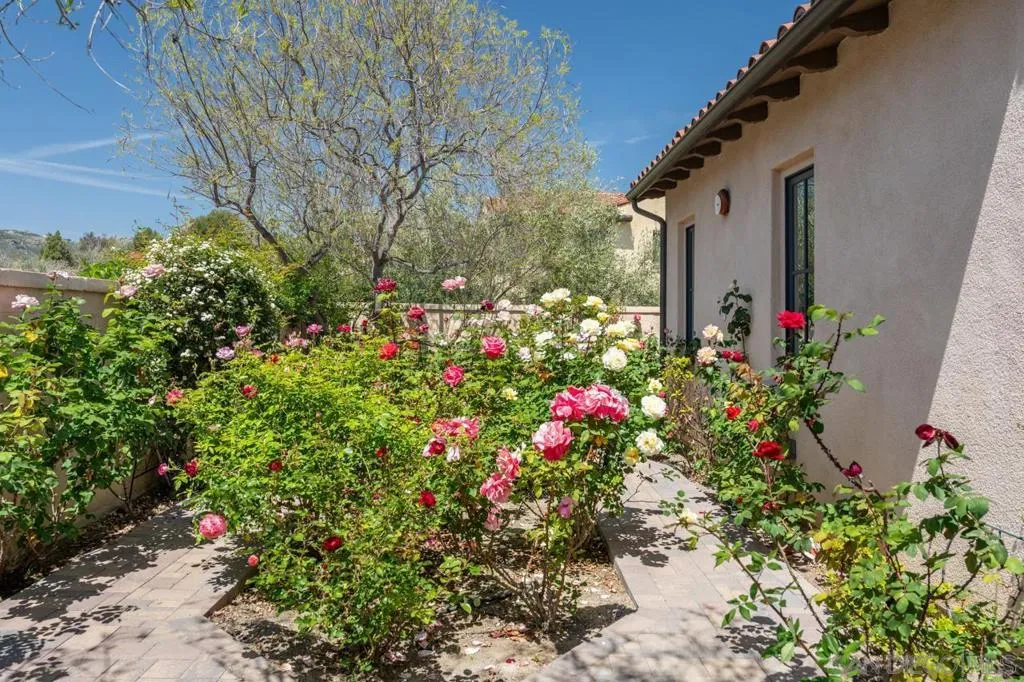 San Diego, California 92127, United States, 3 Bedrooms Bedrooms, ,4 BathroomsBathrooms,Residential,Active,174803