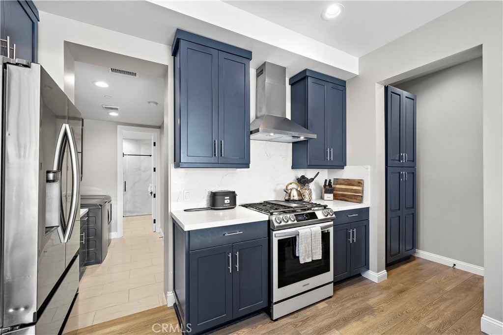 506 Clubhouse Avenue, Newport Beach CA 92663 - Photo 12
