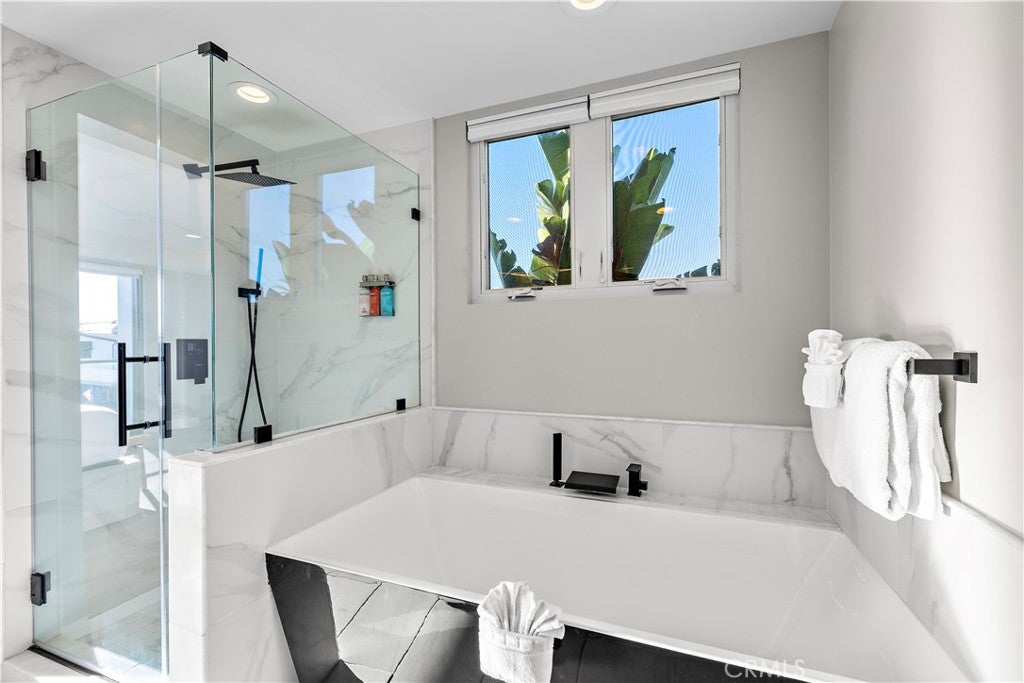 506 Clubhouse Avenue, Newport Beach CA 92663 - Photo 23