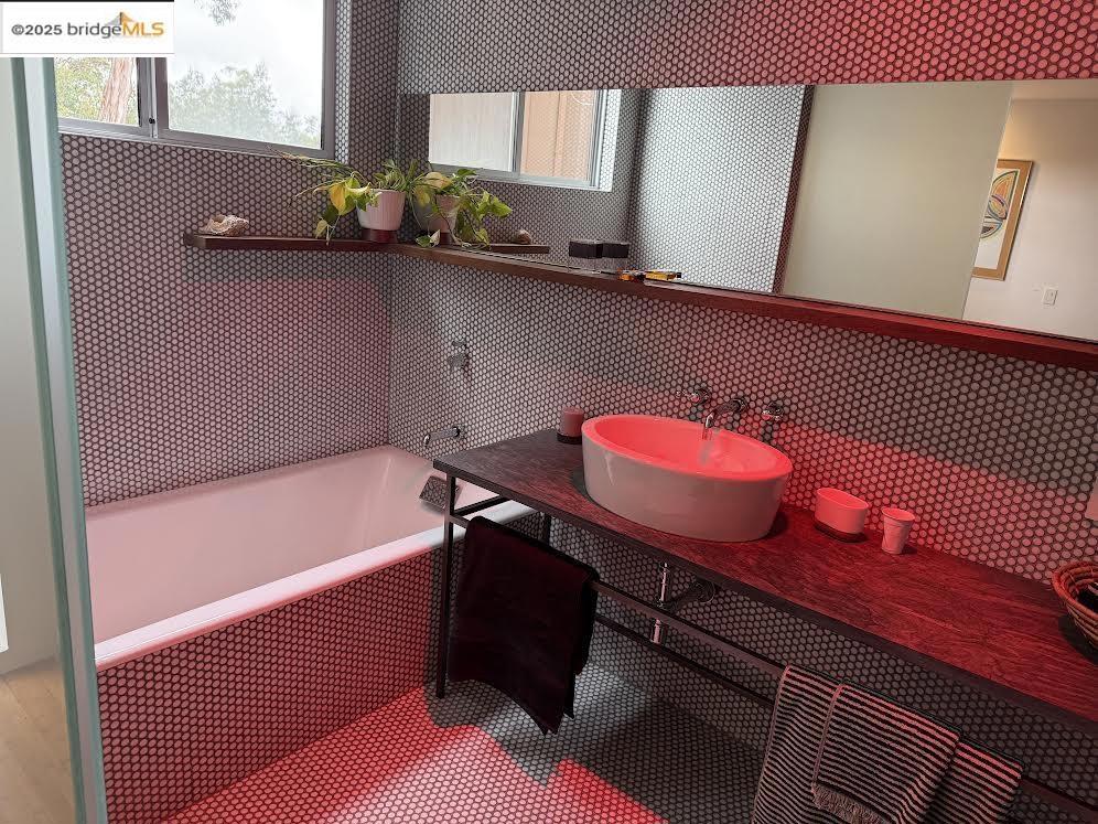 PIEDMONT PINES - Residential