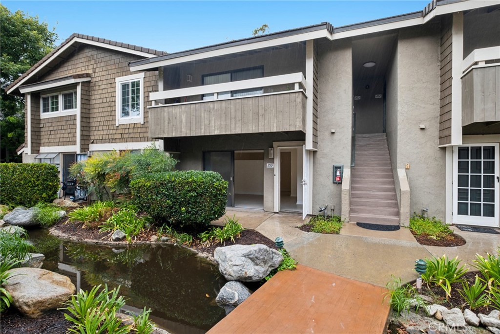 Irvine Springs (IS) - Residential Lease