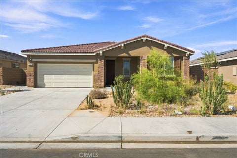Photo of 11824 Bobcat Hills Lane, Victorville, CA 92392 (MLS # CV26189200)