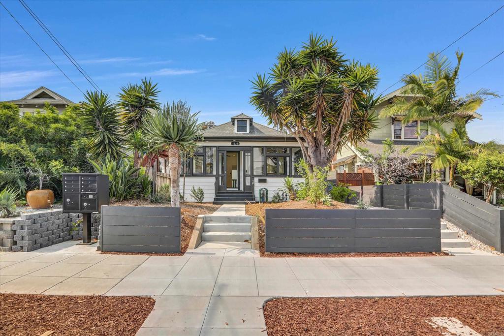 1235 1239 Lincoln Avenue