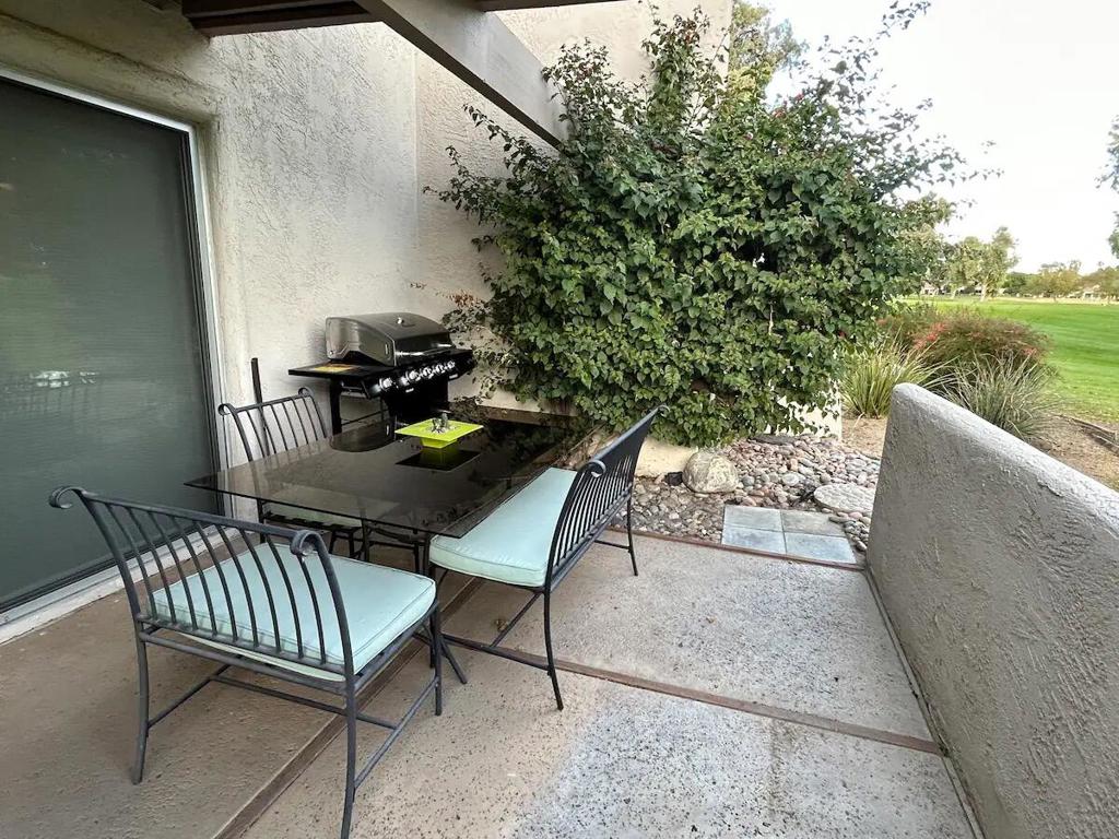 Mission Hills Country Club - Residential Lease