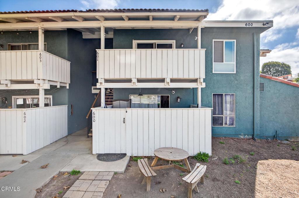 Updated Condo in PeppertreeCharming move in ready single-level, second-story unit with a remodeled kitchen featuring new cabinets, butcher block counter tops plus custom batten board in the dining area. Updated windows and sliding door. Newer tile flooring and carpet. Vaulted ceilings in the living room and bedroom. Enjoy the Ventura sunsets from the balcony. Community amenities include an indoor pool, spa, gym, tennis courts, clubhouse.Fantastic location in the complex. Walk to shopping, restaurants, parks, public transit. Easy access to 101 & 126 freeways and the County Government Center.