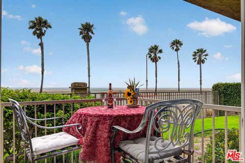 Photo of 200 E Surfside Drive, Port Hueneme, CA 93041 (MLS # 26869213)