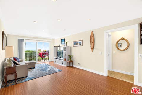 Tiny photo for 200 E Surfside Drive, Port Hueneme, CA 93041 (MLS # 26869213)