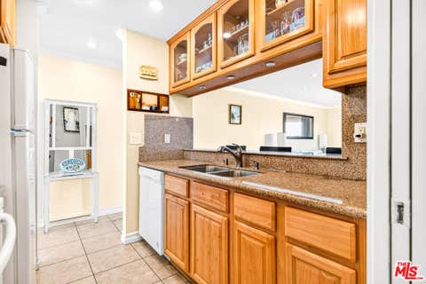 Tiny photo for 200 E Surfside Drive, Port Hueneme, CA 93041 (MLS # 26869213)