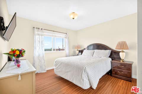 Tiny photo for 200 E Surfside Drive, Port Hueneme, CA 93041 (MLS # 26869213)