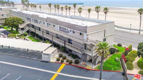 Tiny photo for 200 E Surfside Drive, Port Hueneme, CA 93041 (MLS # 26869213)