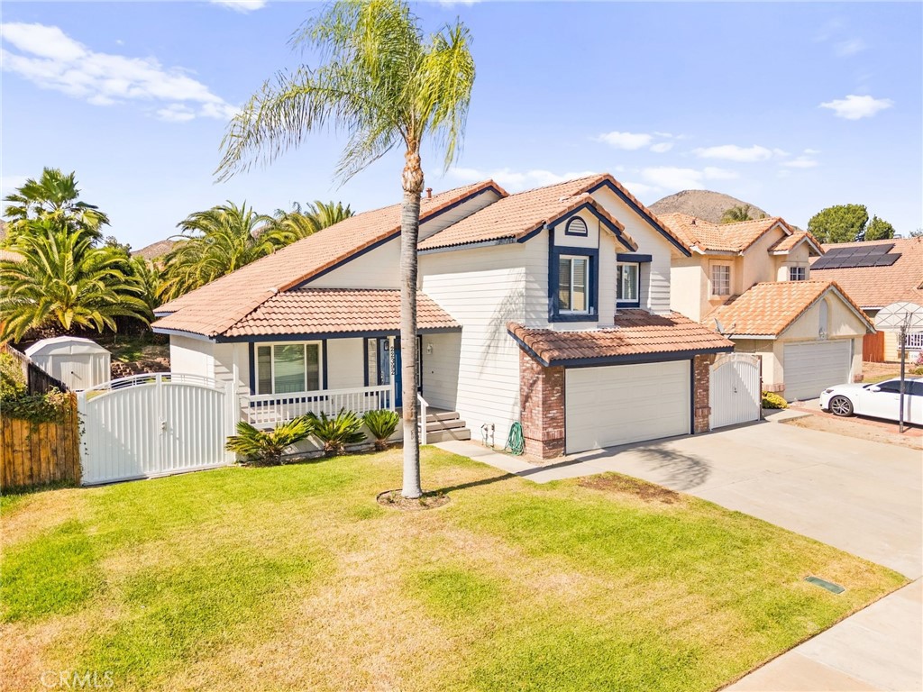 22392 Lakewood Drive