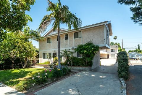 Photo of 414 Irving Avenue #2, Glendale, CA 91201 (MLS # GD25198315) Photo of 414 Irving Avenue #2, Glendale, CA 91201 (MLS # GD25198315)