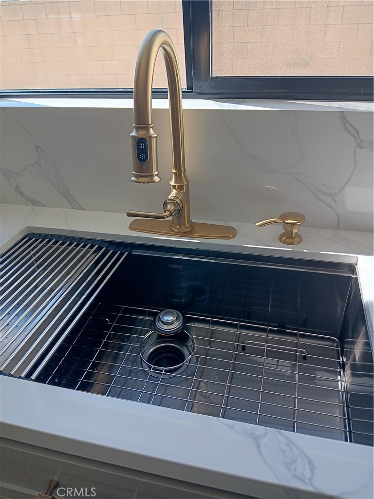 4887 Philadelphia Street