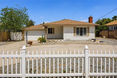 Photo of 40620 Stetson, Hemet, CA 92544 (MLS # SW26068127)
