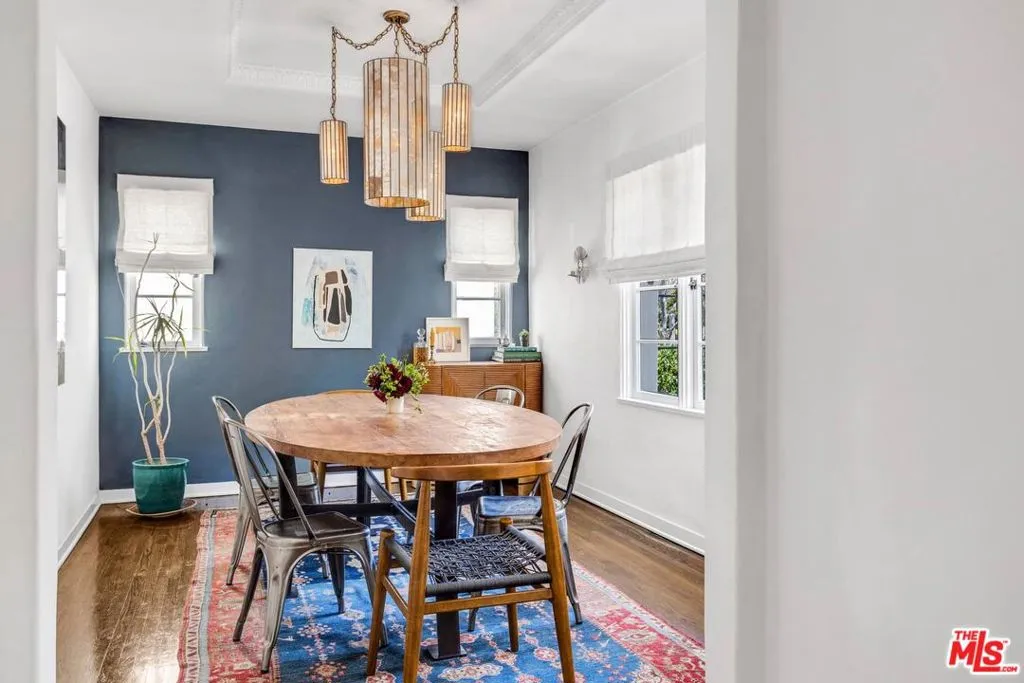 Los Angeles, California 90049, United States, 3 Bedrooms Bedrooms, ,3 BathroomsBathrooms,Residential,Active,224501