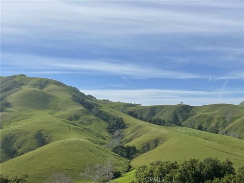 Tiny photo for 3265 Cypress Mountain Rd Rd, Templeton, CA 93465 (MLS # SR25196220)