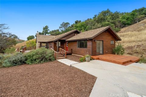 Tiny photo for 3265 Cypress Mountain Rd Rd, Templeton, CA 93465 (MLS # SR25196220)