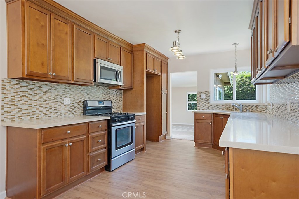 Properties 4 12709 STANHILL Drive