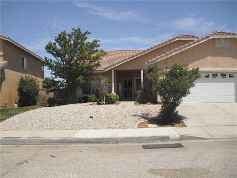 Photo of 4209 W Grandview Drive W, Palmdale, CA 93551 (MLS # SR26175322)