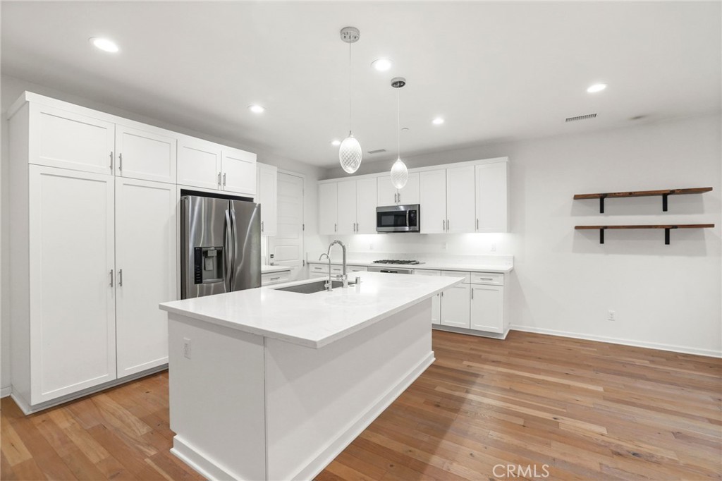 THE LANDING - Residential Lease