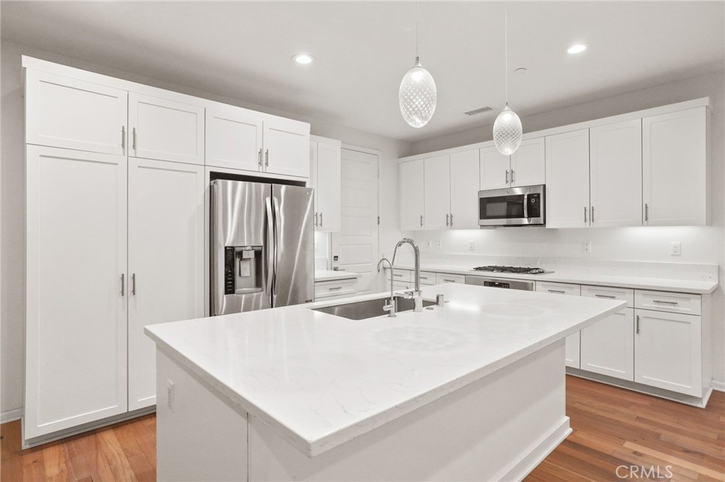 THE LANDING - Residential Lease