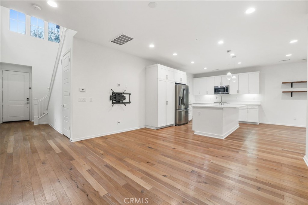 THE LANDING - Residential Lease