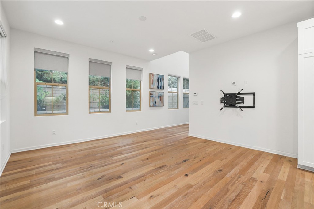 THE LANDING - Residential Lease