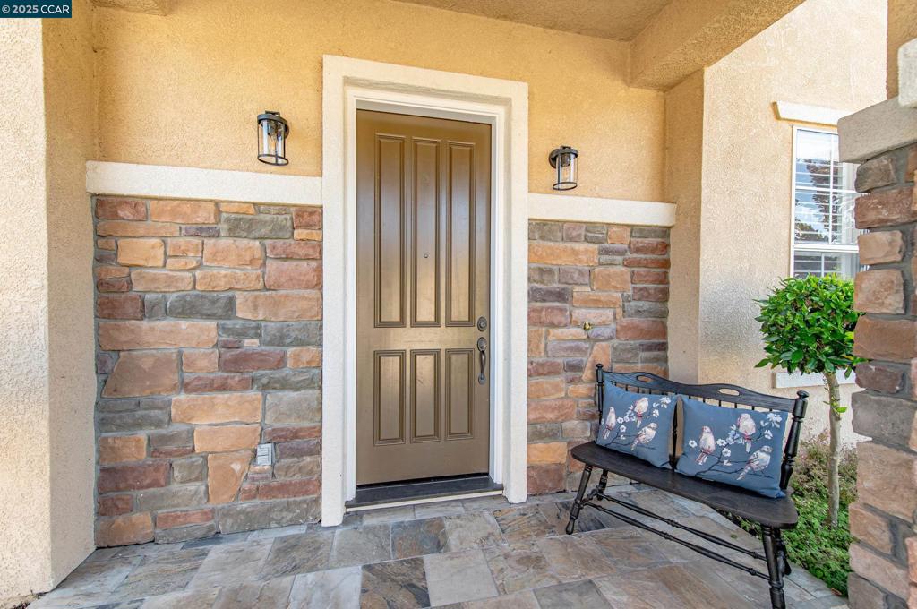 250 Terrazzo Cir