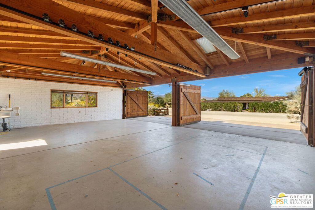 Smoke Tree Ranch - Residential