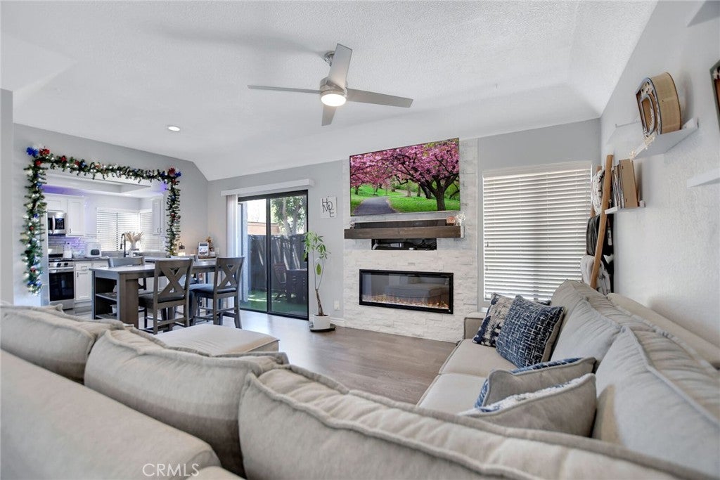 22794 Lakeway 467