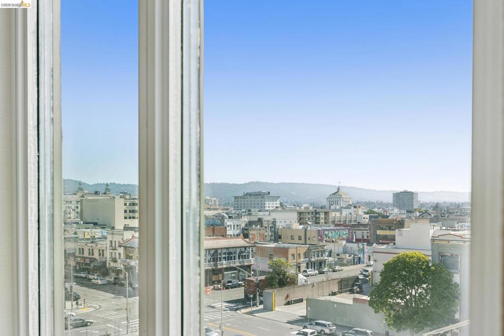 423 7th St St 401, Oakland CA 94607