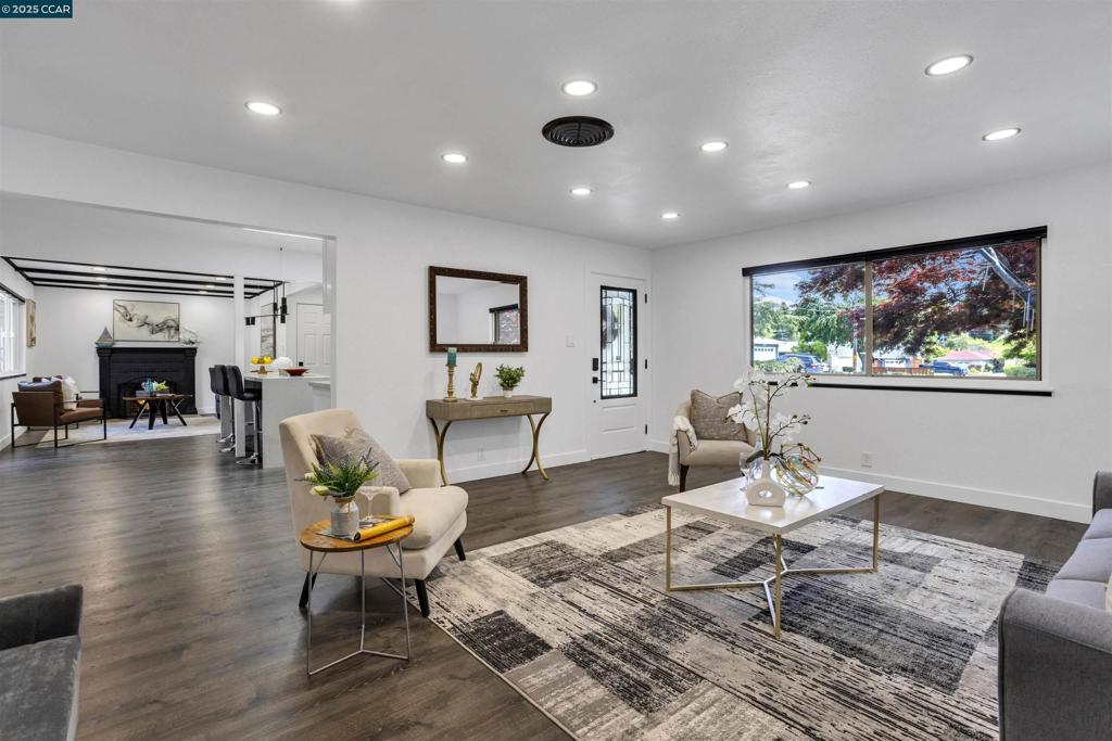 PINOLE VALLEY - Residential