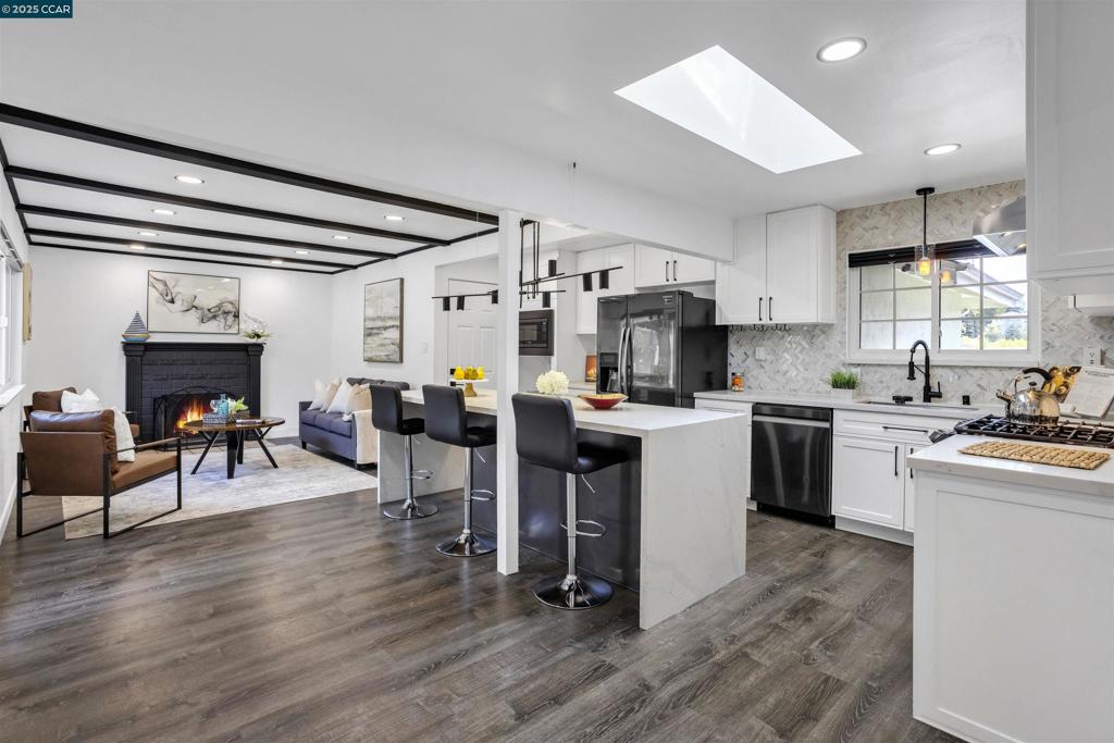 PINOLE VALLEY - Residential