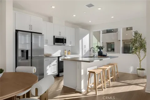 109 S Laxore Street Unit 306, Anaheim, CA 92804 - MLS#: OC25279148