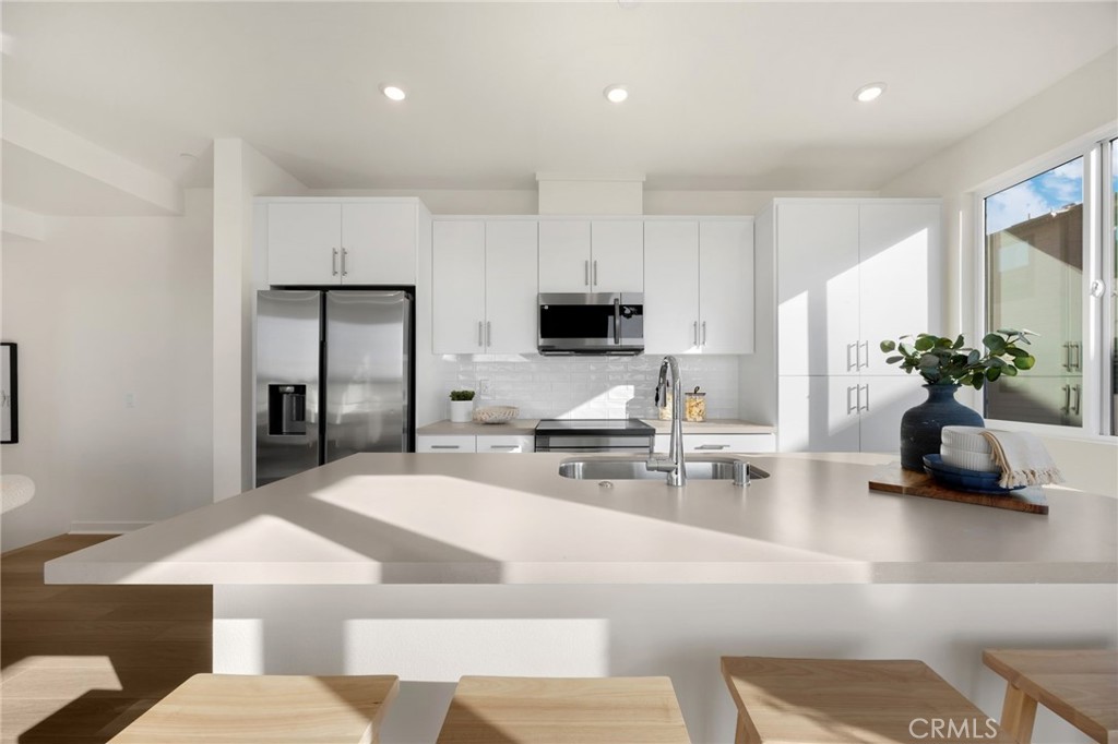 109 S Laxore Street 306