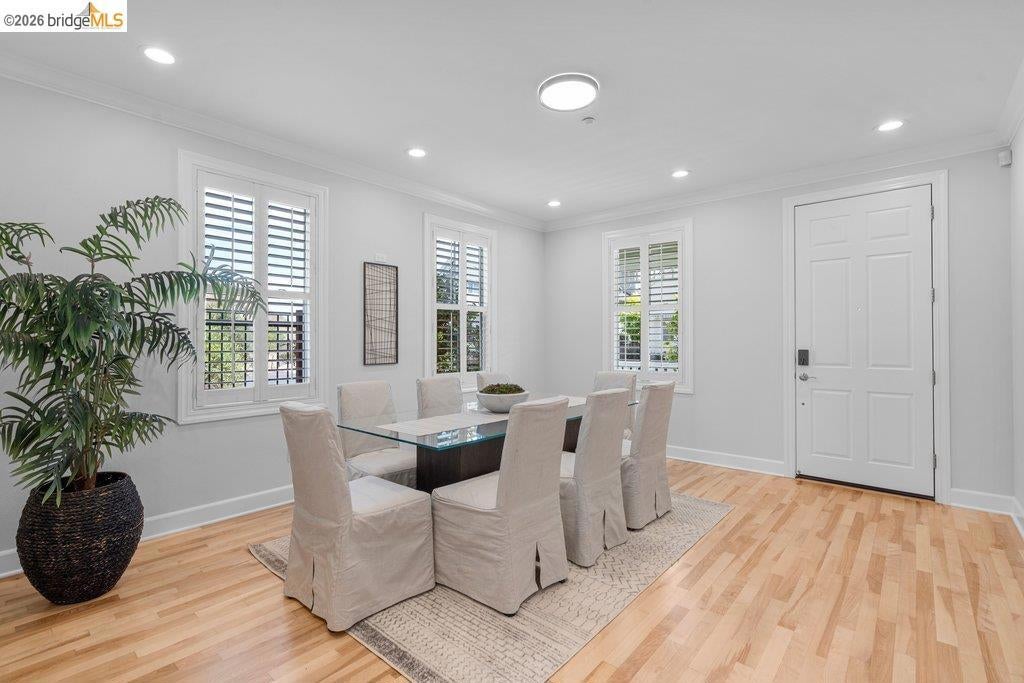 207 Flagship Court