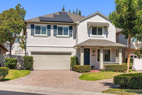 Photo of 3138 W Canyon Ave Ave, San Diego, CA 92123 (MLS # 260006668SD)