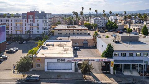 Photo of 963 965 S Western Avenue, Los Angeles, CA 90016 (MLS # GD26126321)