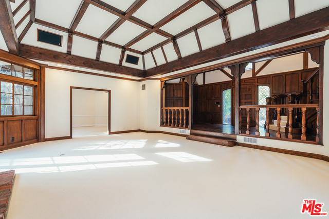 1509 STONE CANYON Road