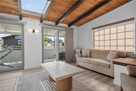 Tiny photo for 317 Cahuenga DR, Oxnard, CA 93035 (MLS # SR26151925)