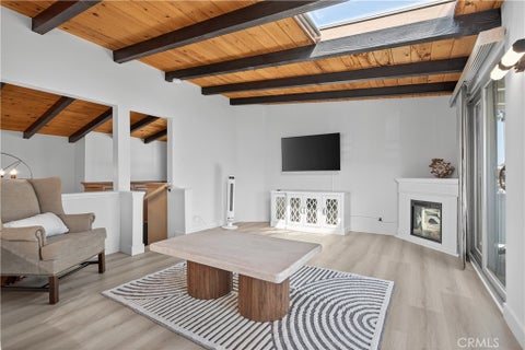 Tiny photo for 317 Cahuenga DR, Oxnard, CA 93035 (MLS # SR26151925)