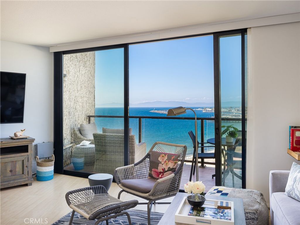 Photo of 531 Esplanade #313, Redondo Beach, CA 90277 (MLS # SB26026343)