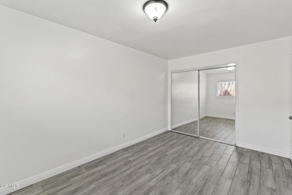 Empire/Sidonia - 1070 - Residential Income