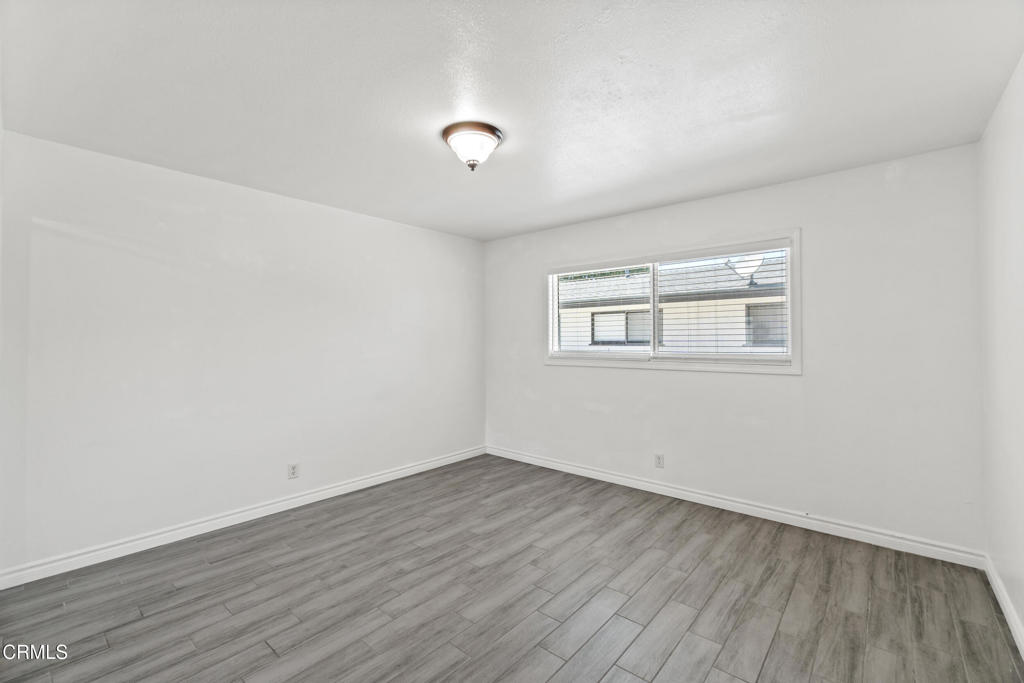 Empire/Sidonia - 1070 - Residential Income