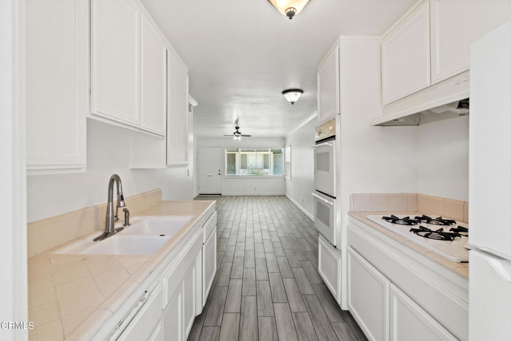 Empire/Sidonia - 1070 - Residential Income