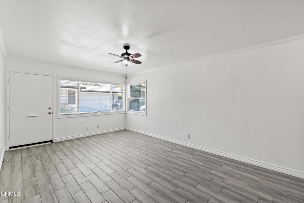 Empire/Sidonia - 1070 - Residential Income