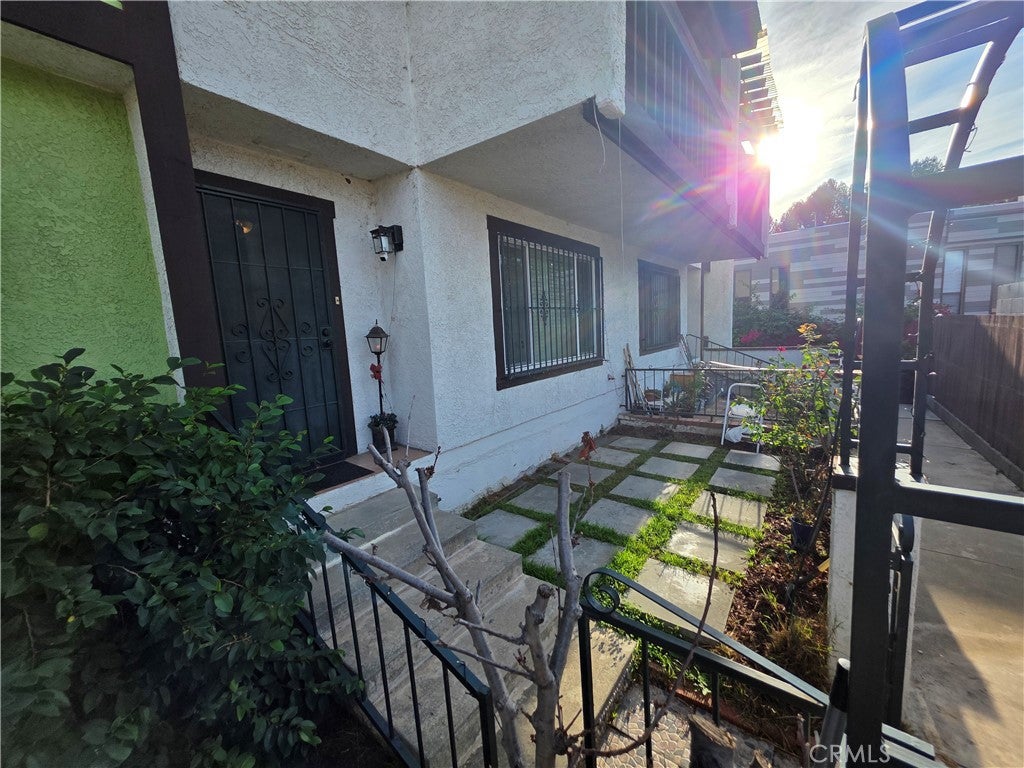 Photo of 319 S Chandler AVE #D, Monterey Park, CA 91754 (MLS # CV26198115)