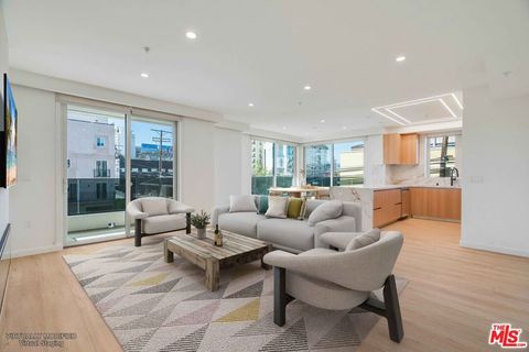 Photo of 1414 S Beverly Drive #303, Los Angeles, CA 90035 (MLS # 26662711)